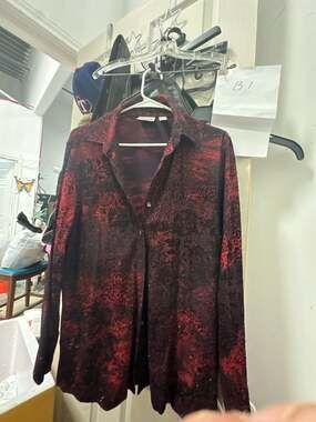 VTG Chico's Design Women's Floral Velvet Rhinestones Red Black Button-Up Shirt L